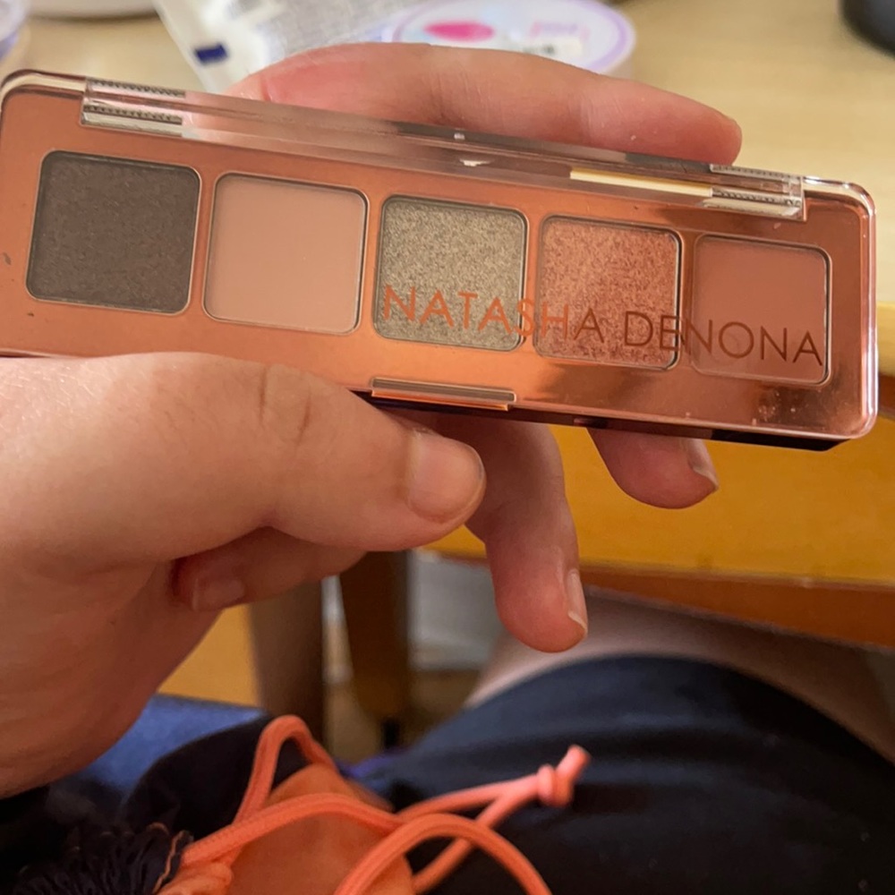 Eyeshadow